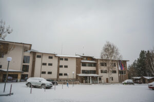outside_orbita